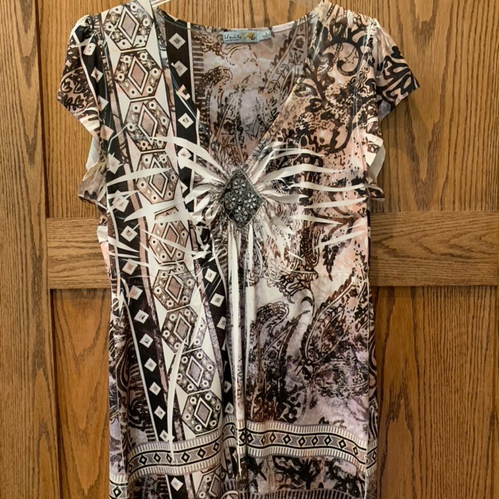 Sz. Large Women's dress tee